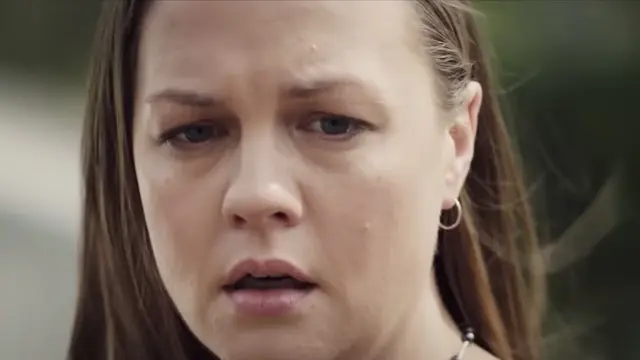 Amanda MacDonald sebagai Theresa dalam The Curse of Rosalie. (Foto: Dok. Singing River Productions/ Veteran Films)