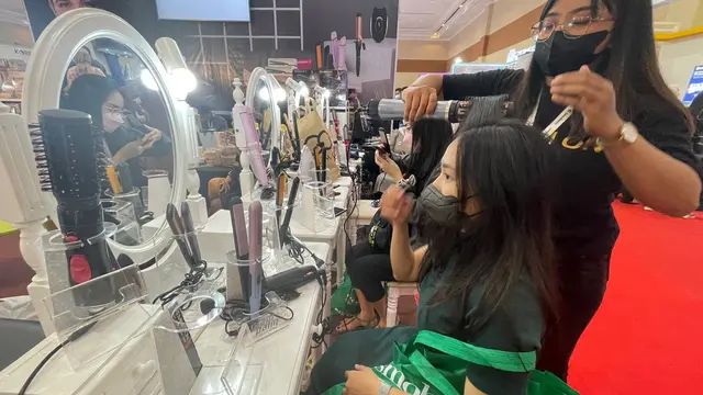 Pameran kecantikan terbesar di Indonesia, Cosmobeautè Indonesia di Hall A&B, Jakarta Convention Center.
