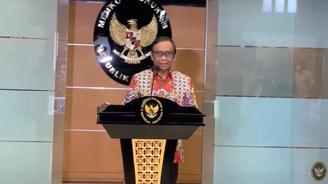 Menteri Koordinator Politik, Hukum, dan Keamanan (Menko Polhukam) Mahfud MD dalam konferensi pers Perkembangan Satgas BLBI, Kamis (20/1/2022).