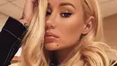 Tak kalah Iggy Azalea pun terlihat sangat cantik dengan selfienya. (instagram/thenewclassic)
