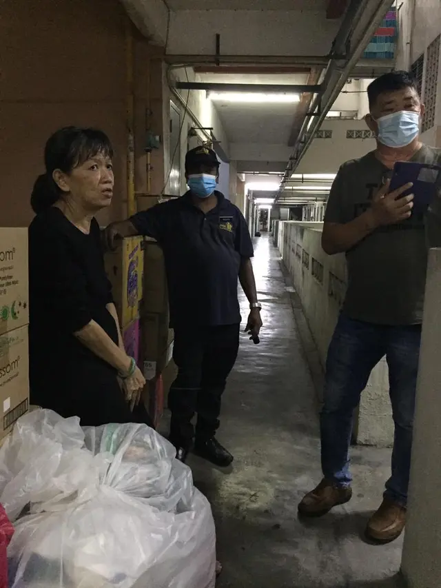 Diusir dari Kontrakan, Nenek Ini Hanya Punya Rp 40 Ribu dan Kini Tidur di Emperan