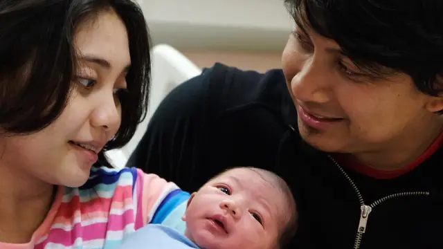 Keluarga Raden Asep Saefulloh, atau Aden Bajaj (Instagram/ adenbajaj)