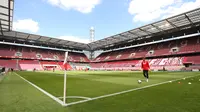 RheinEnergieStadion di Koln, Jerman. (AFP/Lars Baron)