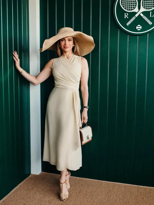Gaya Chic Jennifer Lopez hingga Preppy Look Winter aespa Ramaikan Final Wimbledon 2026,