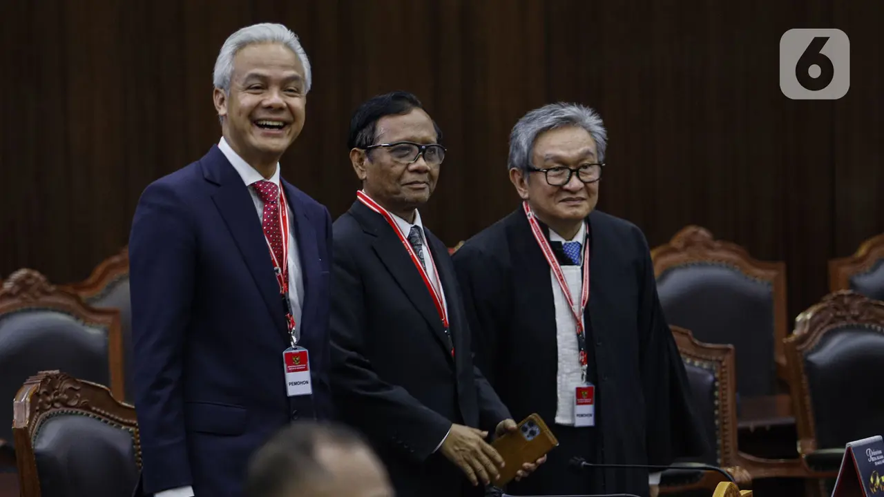 Ganjar Pranowo dan Mahfud MD
