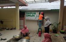 Baznas Agam Dirikan Dapur Umum, Ratusan Warga Terdampak Banjir Maninjau Terima Bantuan Makanan