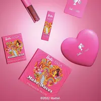 ESQA bawa nostalgia masa kecil lewat koleksi kolaborasi bersama Barbie. (Dok/ESQA).