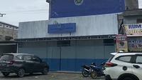 Dapur&nbsp;Makan Bergizi Gratis (MBG) di Kecamatan Suli, Kabupaten Luwu, Sulsel, menggunakan bangunan sarang burung walet. (Liputan6.com/ Fauzan)