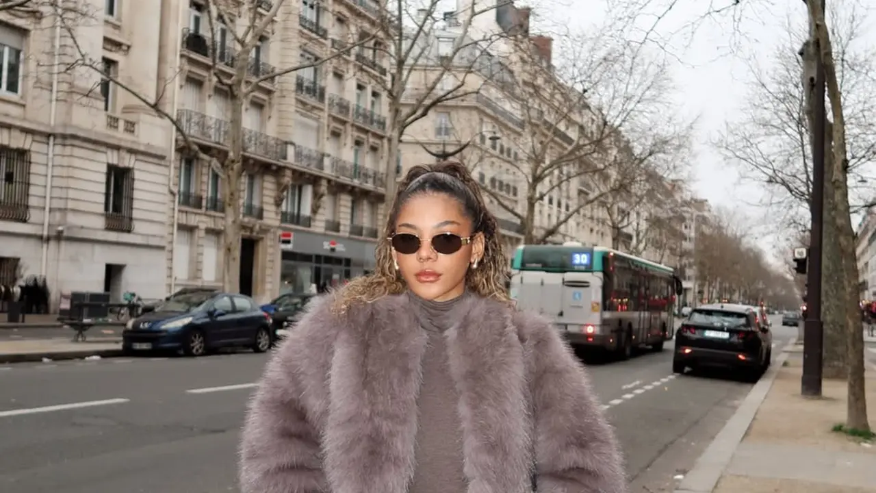 Gaya Chic Zsa Zsa Utari saat Musim Dingin di Paris, Dipuji Bak Artis Internasional