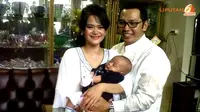 Shezy Idris Ajak Bayinya Naik Perahu Karet Susuri Banjir