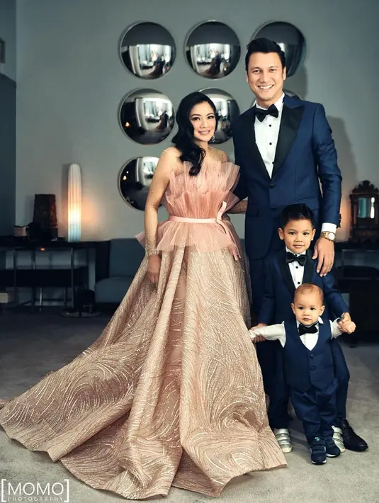 Titi Kamal dan Christian Sugiono