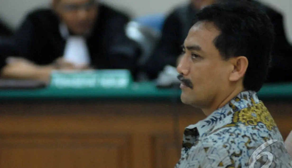 Kuasa hukum Andi Mallarangeng, Andi Ponto, mengatakan bahwa pihaknya berharap jaksa dapat menuntut bebas kliennya. Sebab, tidak ada bukti terkait penerimaan uang dalam proyek Hambalang, Senin (30/6/2014) (Liputan6.com/Miftahul Hayat)