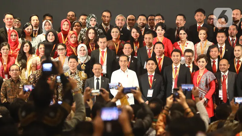Jokowi dan Sandiaga Uno di Pelantikan Badan Pengurus Hipmi