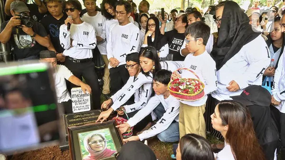 Mendiang Bunda Iffet Sudah Siapkan Kaus Khusus untuk Dikenakan Keluarga di Hari Pemakamannya