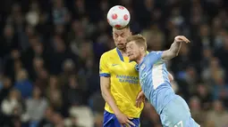 Bermain di Etihad Stadium, anak asuh Pep Guardiola sempat kesulitan menghadapi pertahanan tangguh Brighton. Tim tamu bertahan dengan rapi untuk memaksakan skor 0-0 di 45 pertama. (AP/Dave Thompson)