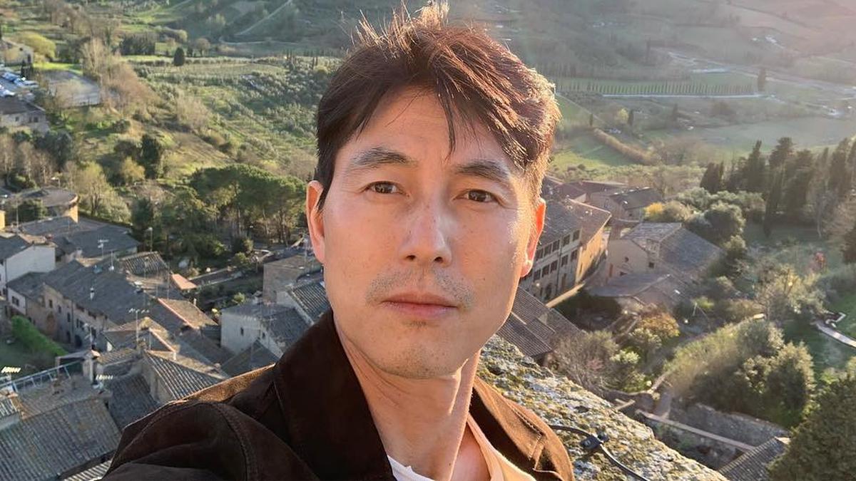 Jung Woo Sung Dikabarkan Menikah, tapi Bukan dengan Moon Gabi