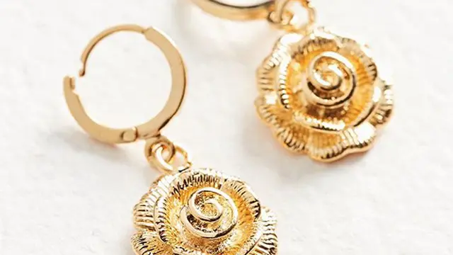 Anting Hoops, Tren Fashion yang Kembali di Gandrungi
