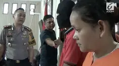 Satu keluarga di Padang Sidempuan, Sumatera Utara kompak menjual sabu. Ibu dan anak ditangkap saat akan bertransaksi.