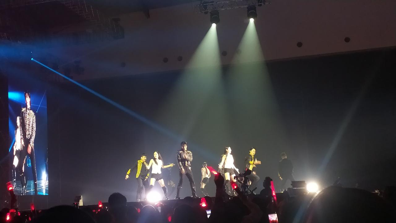 TVXQ konser di Hall 5 ICE BSD Tangerang Selatan, Sabtu (20/4/2024) (Liputan6.com/Rosaria Arum Prakoso)