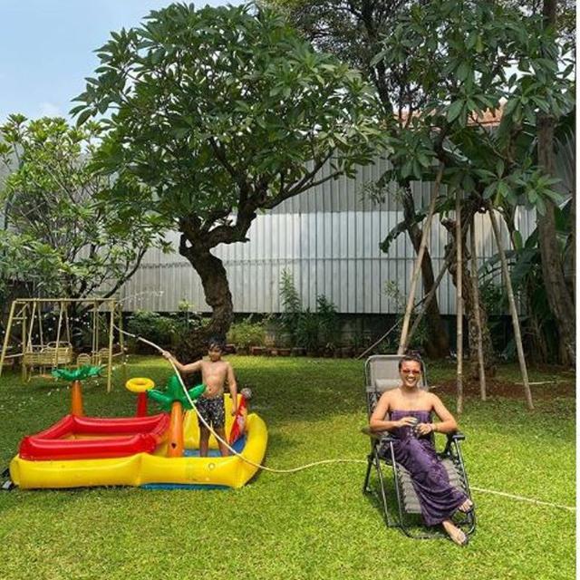 Menengok Rumah Nirina Zubir