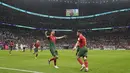 Bruno Fernandes menjadi pahlawan Portugal usai mencetak brace ke gawang Uruguay pada laga kedua Grup H Piala Dunia 2022. (AP Photo/Themba Hadebe)