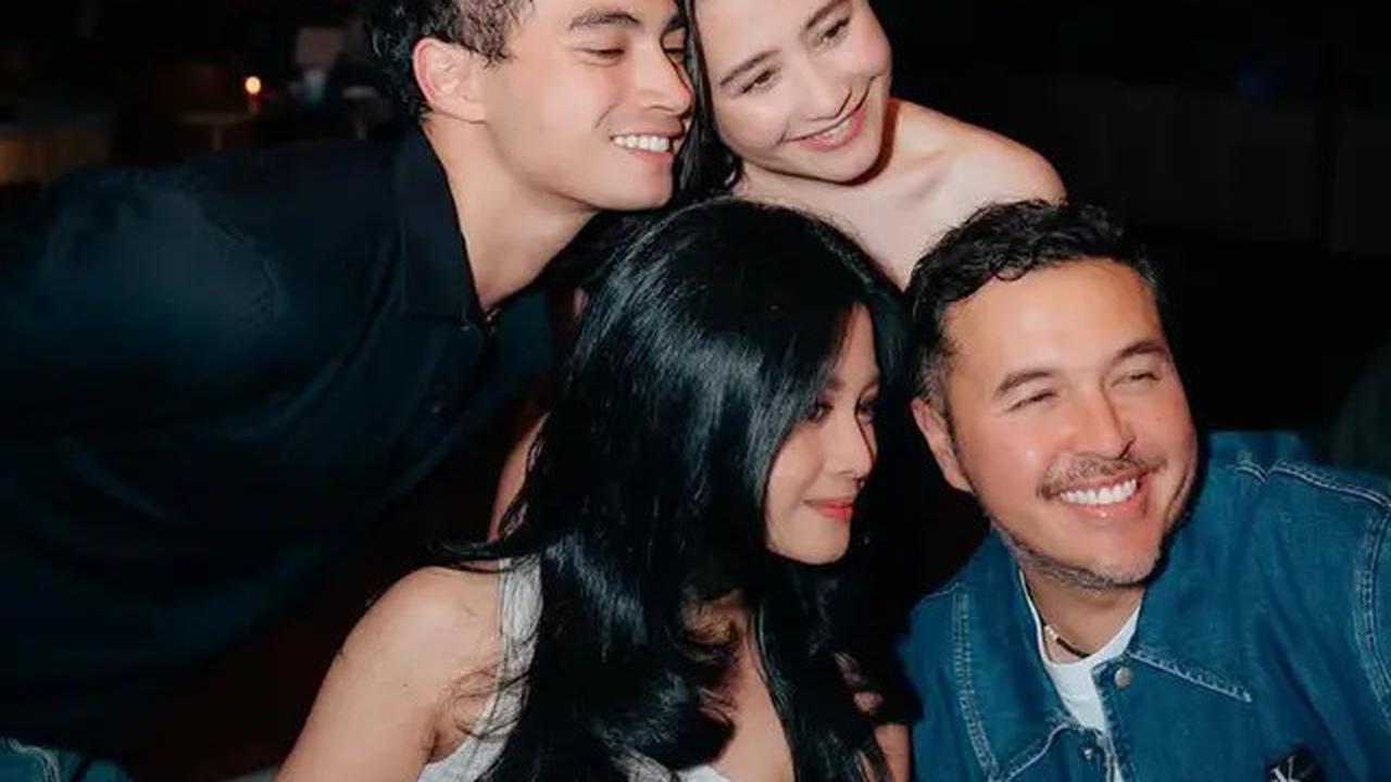 6 Potret Kedekatan Prilly Latuconsina dan Omara Esteghlal, Momen Manis Disorot