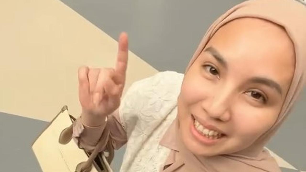 Ngakak, Tya Ariestya Bagikan Momen saat Bersama Paula Verhoeven: Pulang Langsung Panggil Tukang Pijet Buat Leher