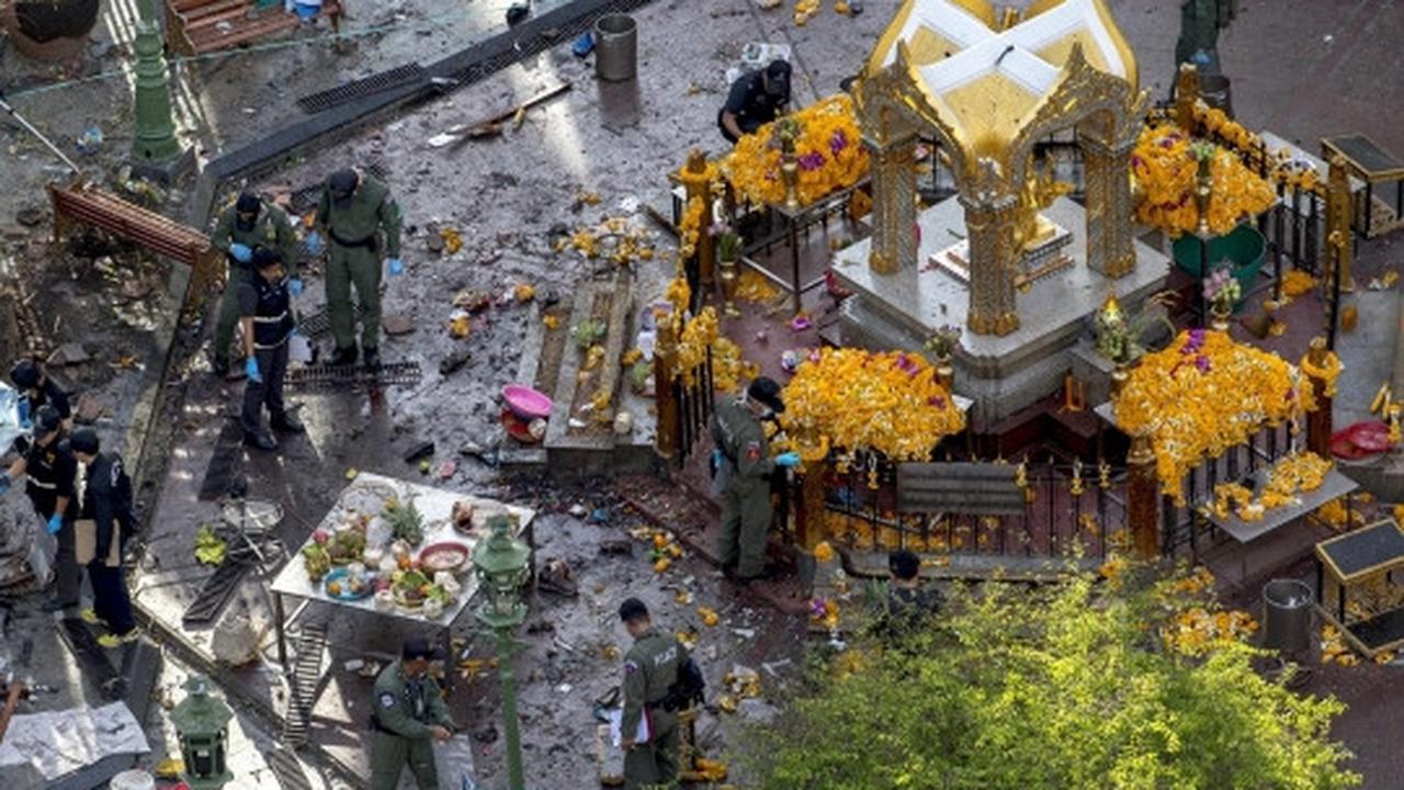 Dahsyatnya teror bom hancurkan Kuil Erawan di Bangkok