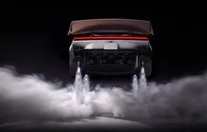 Tips Sebelum Memesan Mobil Listrik 'Akrobat' Tesla Roadster