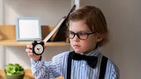 8 Cara Melatih Disiplin Anak Tanpa Hukuman Fisik, Bangun Kebiasaan Baik dengan Pendekatan Positif