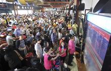 Imbas kebakaran, penumpang menumpuk di Terminal 2D Soekarno-Hatta