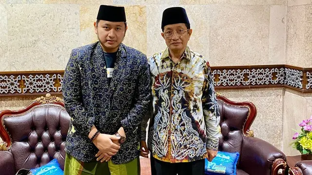 Anggota Dewan Perwakilan Daerah Republik Indonesia (DPD RI) Ali Ridho Azhari (kiri) (Istimewa)