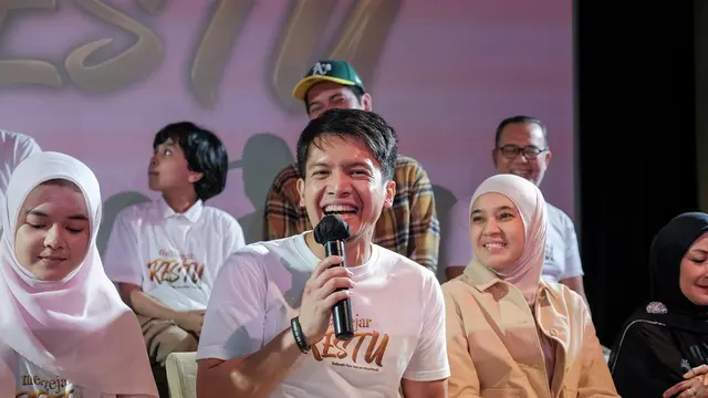 Dimas Seto dan Dhini Aminarti