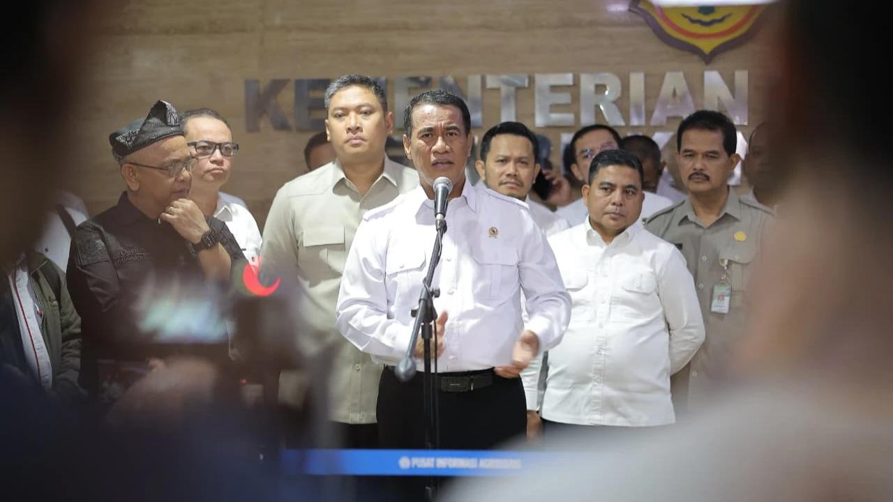 Kumpulkan Perusahaan Sawit dan Perwakilan Petani, Mentan Amran Minta Harga TBS Naik