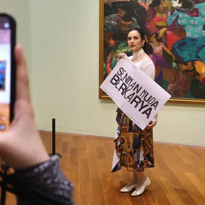 Chelsea Islan, Pendiri Seniman Muda Berkarya, Tunjukkan Cinta Seni dan Fashion (Instagram/@senimanmudaberkaryaid)