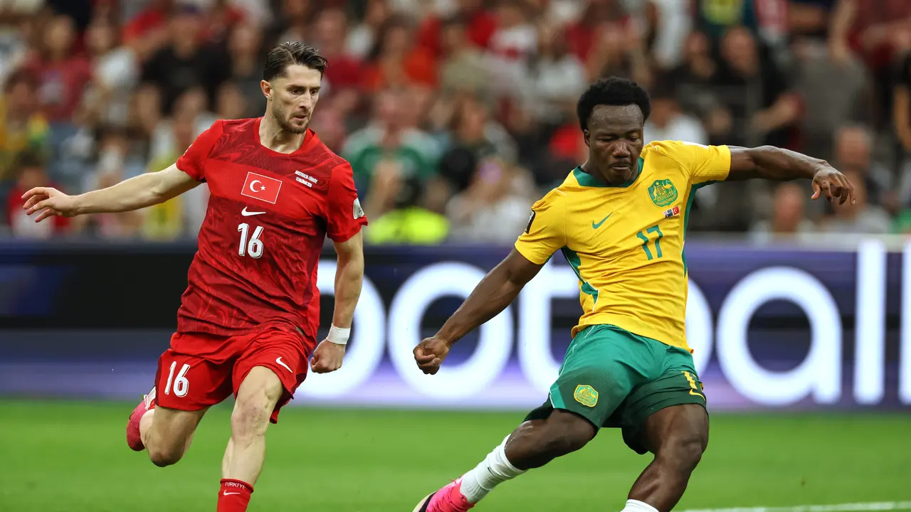Penyerang Australia, Nestory Irankunda, menjebol gawang Turki di matchday 1 Grup D Piala Dunia 2026 di BC Place, Vancouver, Kanada, Minggu (14/6/2026).