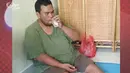 Pemeran Fahmi Bo tak kuasa menahan air matanya saat berbicara soal anak. Sempat tak bertemu sekitar dua tahun, Fahmi Bo akhirnya bisa memeluk anak-anaknya. Yang terbaru, ia mengaku anak-anaknya main ke tempat kosnya. [Youtube/ALVIN in LOVE]