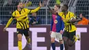 Tiga gol Serhou Guirassy (11', 49', 76') berhasil membawa Borussia Dortmund unggul atas Barcelona. (Pau BARRENA/AFP)
