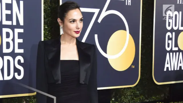 Sejumlah aktris hadir di Golden Globes 2018 dengan memamerkan berbagai tampilan gaun masing-masing.