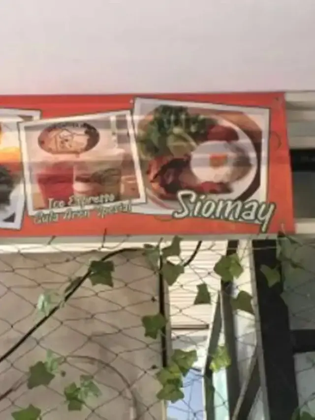 6 Potret Tulisan Nyeleneh di Spanduk dan Gerobak Siomay Ini Bikin Tepuk Jidat