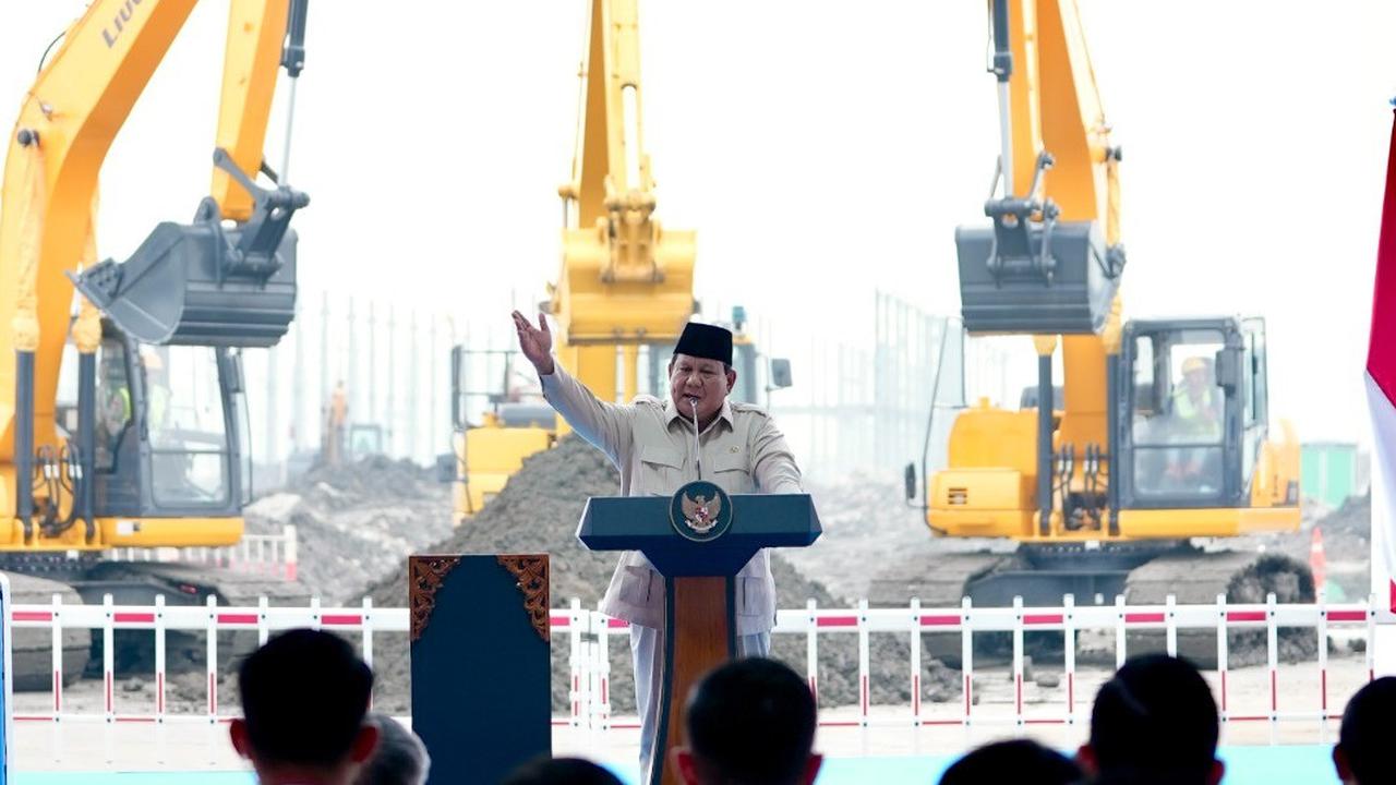 Presiden Prabowo Subianto meresmikan groundbreaking ekosistem industri baterai kendaraan listrik