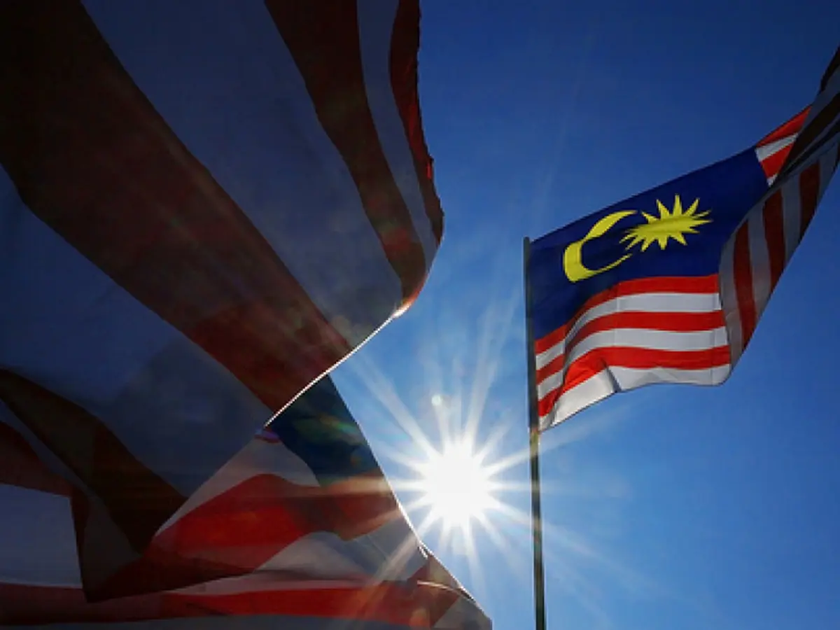 Bendera malaysia dicipta oleh
