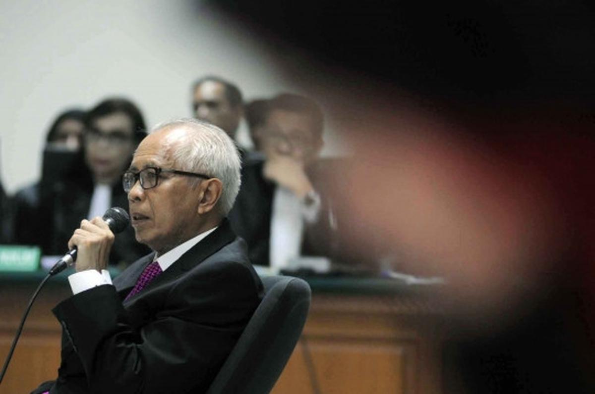 Jalani sidang lanjutan, OC Kaligis dicecar JPU