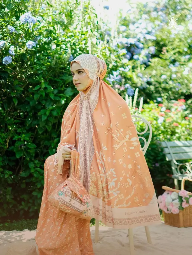 Tren Model Mukena Lebaran 2024, Bikin Gaya Makin Anggun