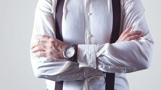 [Bintang] Ungkap Kepribadian dari Cara Kamu Melipat Tangan