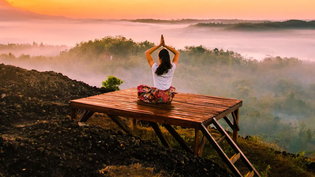 sinar matahari yoga