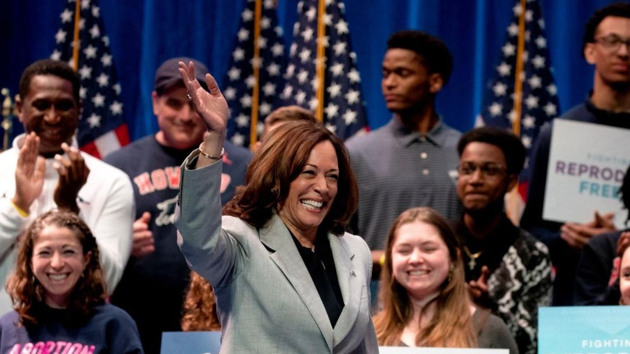 Sebelum pengumuman ini, Biden telah meraih 3.896 delegasi, jumlah yang jauh melebihi batas yang dibutuhkan untuk mengamankan nominasi partai. Namun, keputusan Biden untuk mundur dan mendukung Harris tidak serta merta mendapatkan dukungan penuh dari seluru