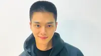 Song Kang Pamer Rambut Pendek dan Tulis Pesan Menyentuh untuk Fans Sebelum Masuk Wamil Sore Ini (instagram.com/songkang_b)