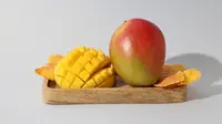 How to Peel a Mango in 3 Ways and How to Cut It