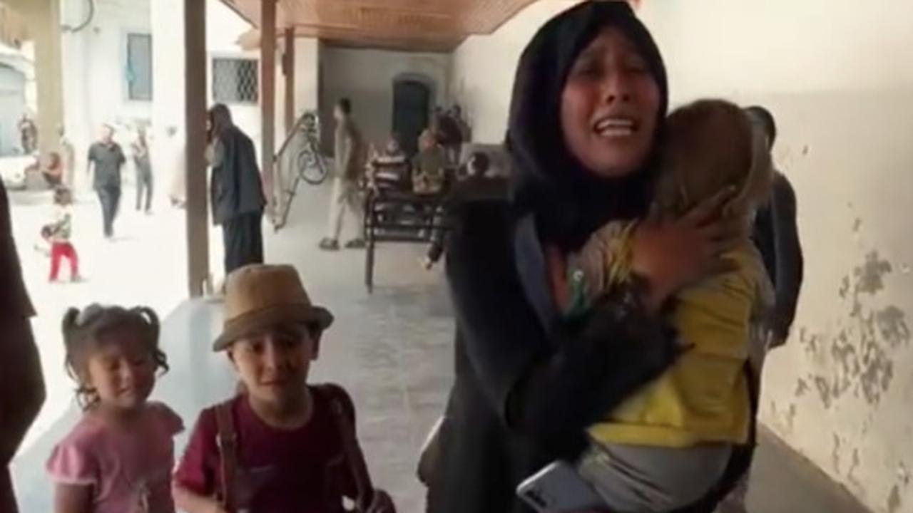 wanita palestina histeris